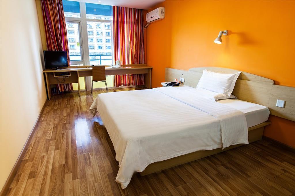 7Days Inn Jiangmen Peng Jiang Qiao North Exteriör bild